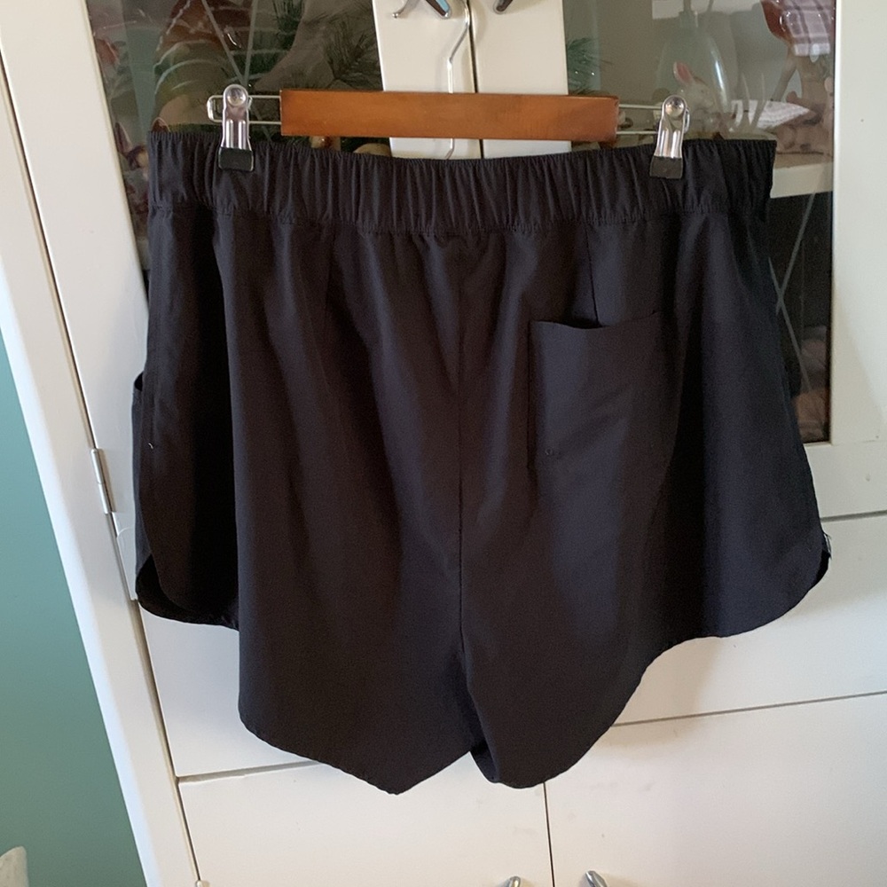 torrid sz 1X athletic shorts euc - Picture 5 of 5